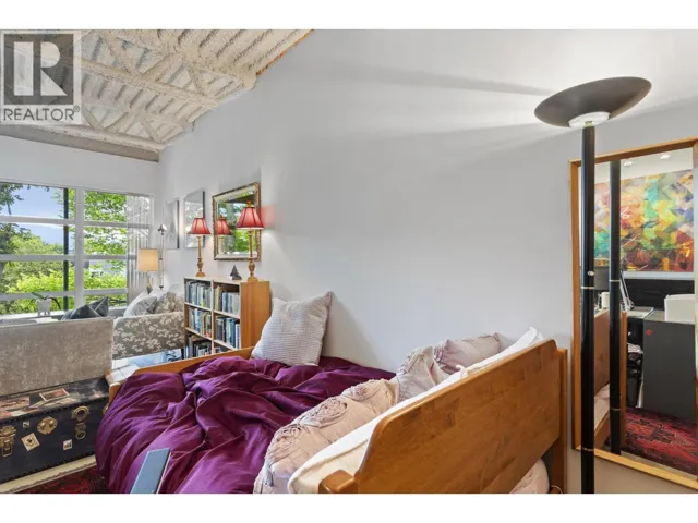 424 350 E 2ND AVENUE, Vancouver, British Columbia V5T4R8