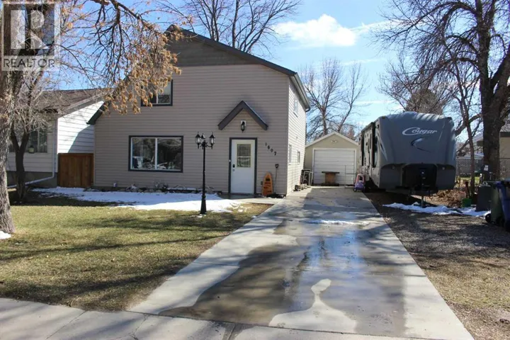 1607 23 Avenue, Coaldale, Alberta T1M1E2