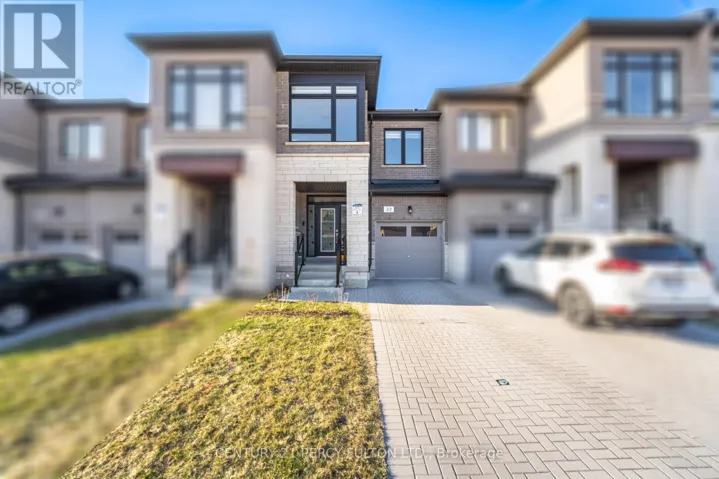 32 MOUNTAINSIDE CRESCENT, Whitby (Rolling Acres), Ontario L1R0P5