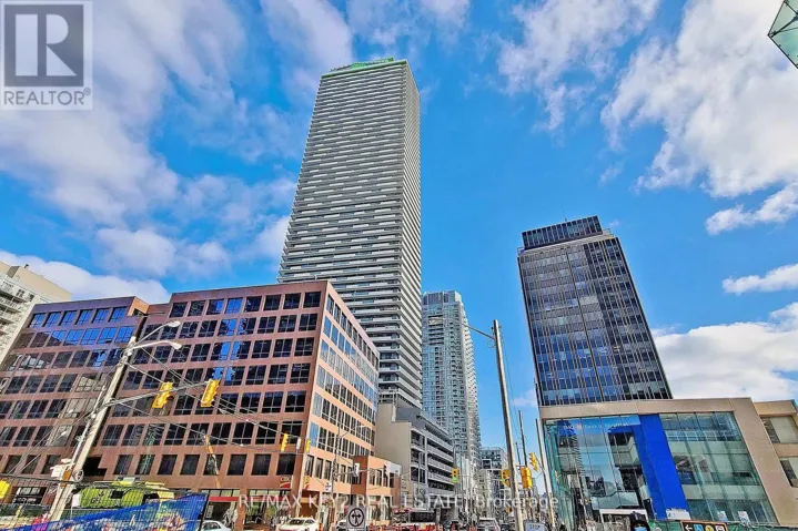 3310 - 2221 YONGE STREET, Toronto (Mount Pleasant West), Ontario M4S0B8
