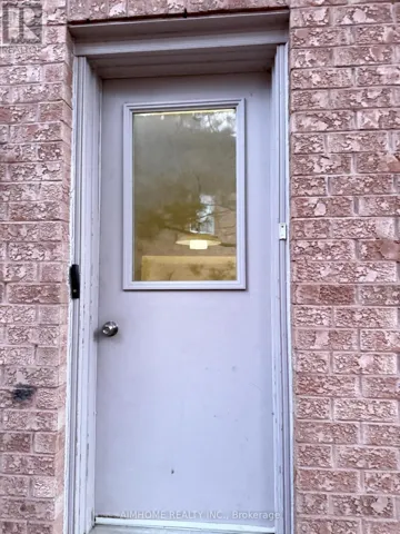 BASEMENT UNIT#1 - 28 HEATHERBANK TRAIL, Toronto (Rouge), Ontario M1B5M6