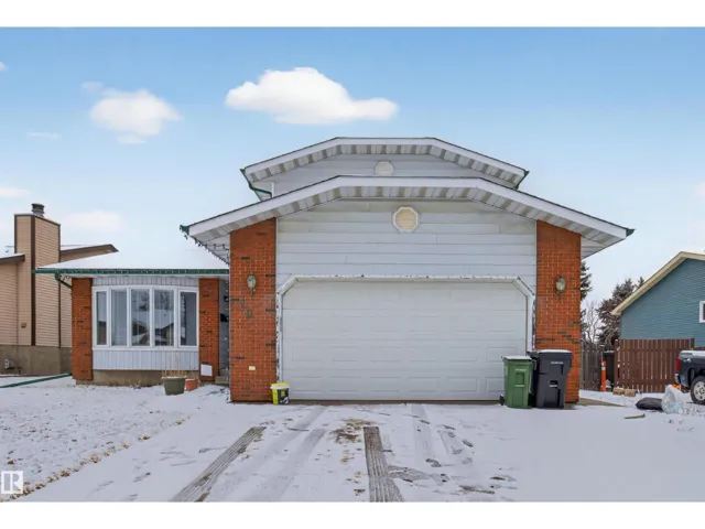 19 HOWSON CR NW, Edmonton, Alberta T5A4T7