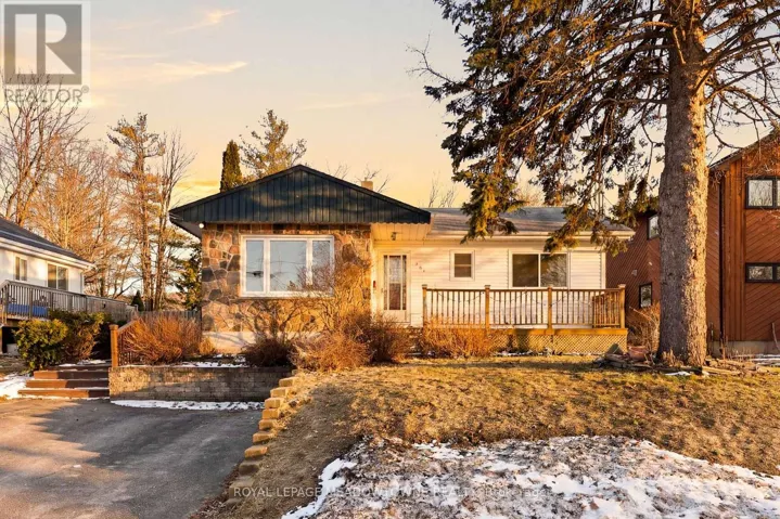 209 CLIFF ROAD, Barrie (South Shore), Ontario L4N3X5