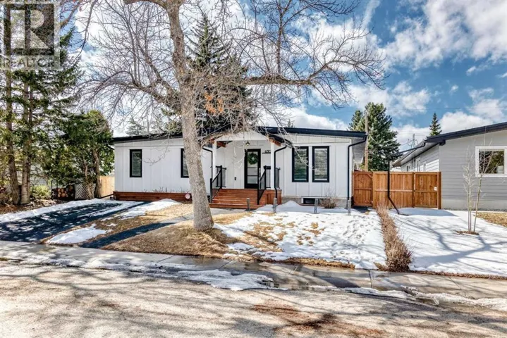 6303 Louise Road SW, Calgary, Alberta t3e3b4