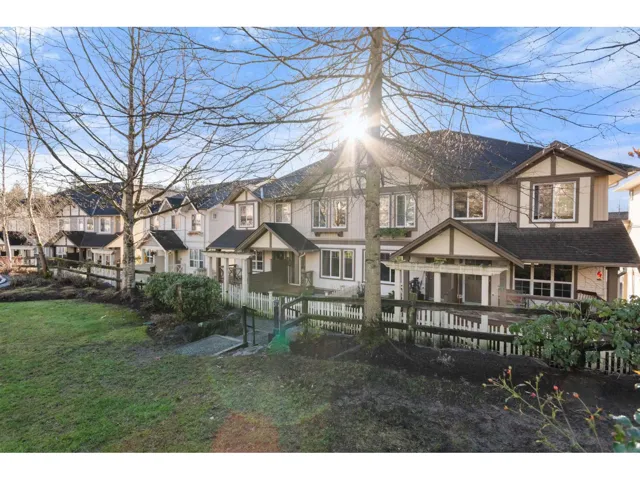 87 4401 BLAUSON BOULEVARD, Abbotsford, British Columbia V3G0A4