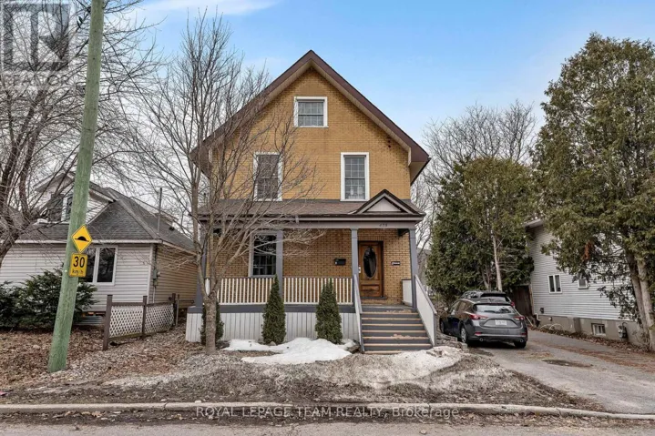 478 HILSON AVENUE, Ottawa, Ontario K1Z6C5