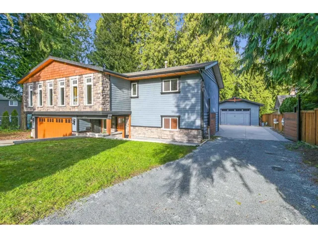4954 203 STREET, Langley, British Columbia V3A5C4