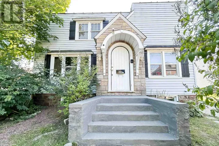 449 Wellington ST E, Sault Ste. Marie, Ontario P6A2M1