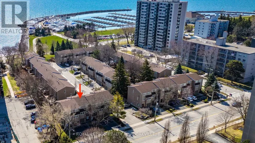 2224 MARINE DRIVE, Oakville (BR Bronte), Ontario L6L1C1