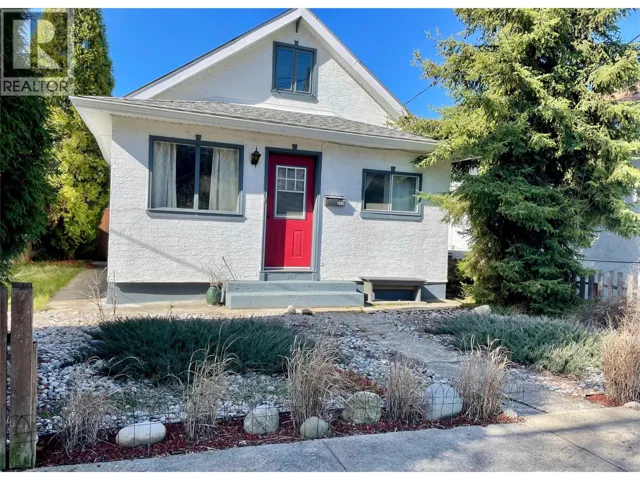 1522 Third Avenue, Trail, British Columbia V1R1P7