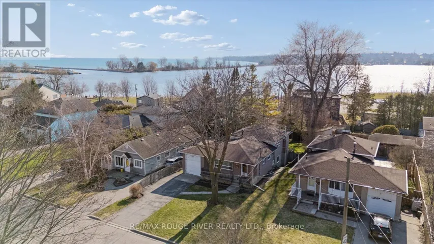 672 PLEASANT STREET, Pickering (Bay Ridges), Ontario L1W1P7