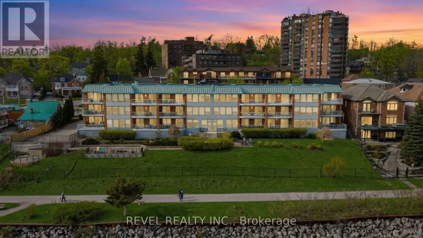 304 - 21 KEMPENFELT DRIVE, Barrie (North Shore), Ontario L4M1B8