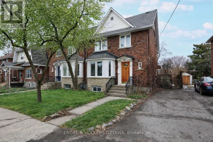 421 CHAPEL STREET, Ottawa, Ontario K1N7Z7
