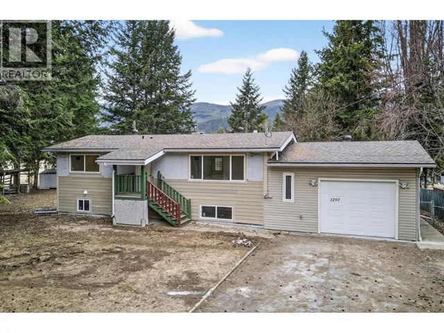 1297 THOMPSON Drive, Clearwater, British Columbia V0E1N2