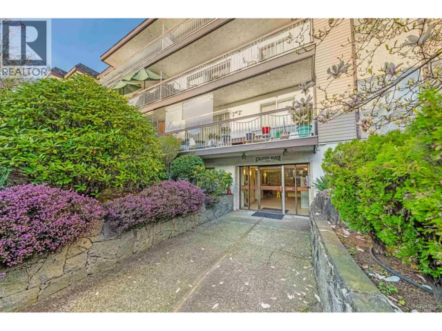 320 3080 LONSDALE AVENUE, North Vancouver, British Columbia V7N3J5