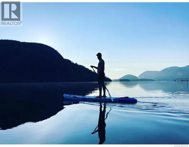 7363 Walton Rd, Honeymoon Bay, British Columbia V0R1Y0