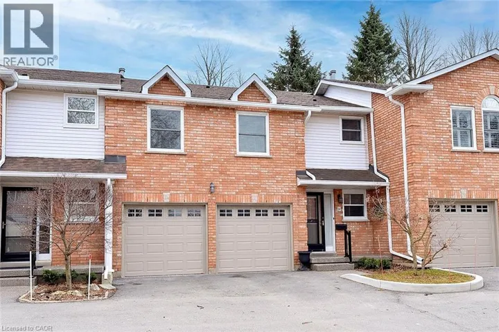 230 MEADOWBROOK Drive Unit# 8, Ancaster, Ontario L9G4V2