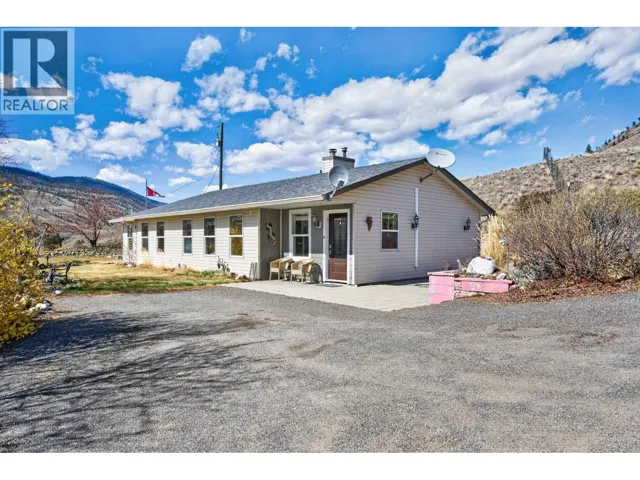 3876 Hills Frontage Road, Cache Creek, British Columbia V0K1H1
