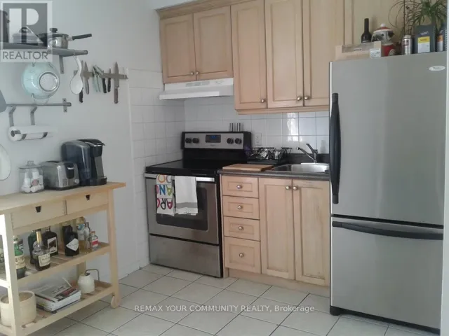 UPPER - 151 DOVERCOURT ROAD, Toronto (Trinity-Bellwoods), Ontario M6J3C5