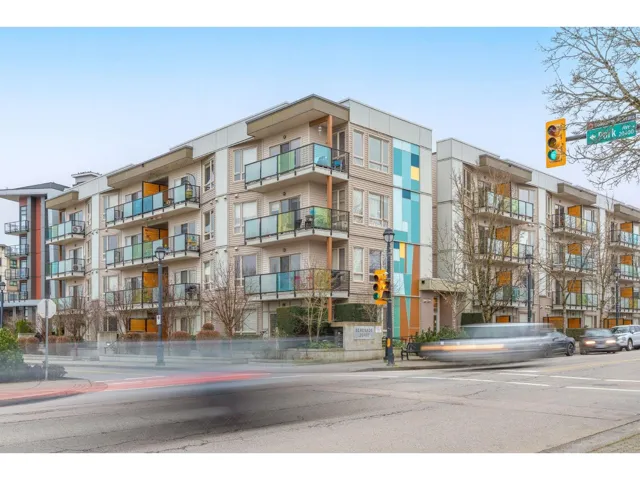 318 20460 DOUGLAS CRESCENT, Langley, British Columbia V3A0C6