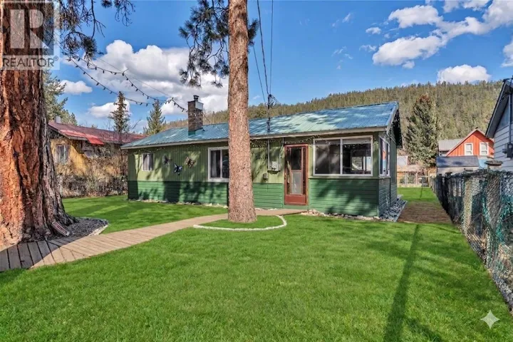 2615 Nicola Avenue, Coalmont-Tulameen, British Columbia V0X2L0