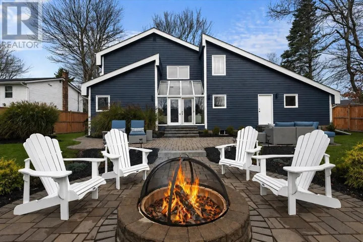 140 Pinecrest Boulevard, Bridgewater, Nova Scotia B4V3R4