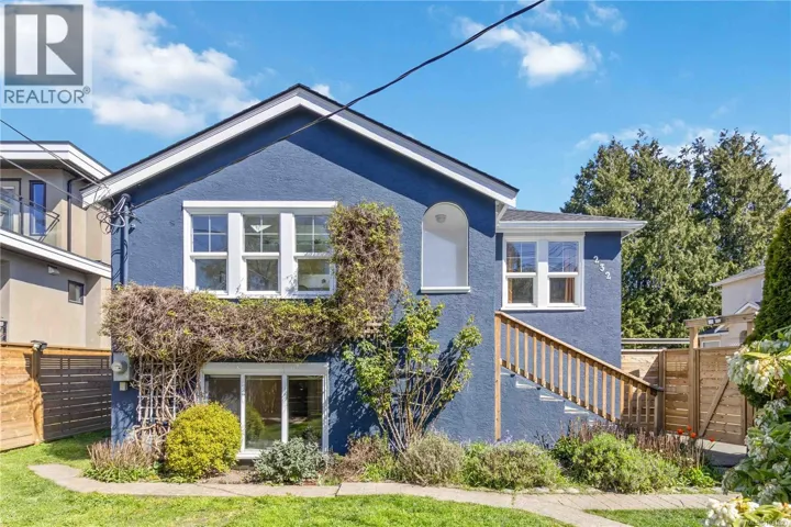 232 Michigan St, Victoria, British Columbia V8V1R3
