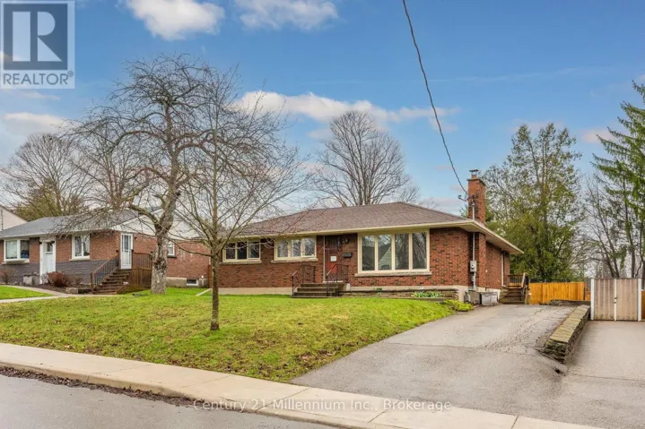 6 EARLSCOURT CRESCENT, Woodstock (Woodstock - North), Ontario N4S5H3