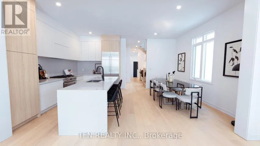 12 IMOGENE COURT S, Richmond Hill (Langstaff), Ontario L4C6J7