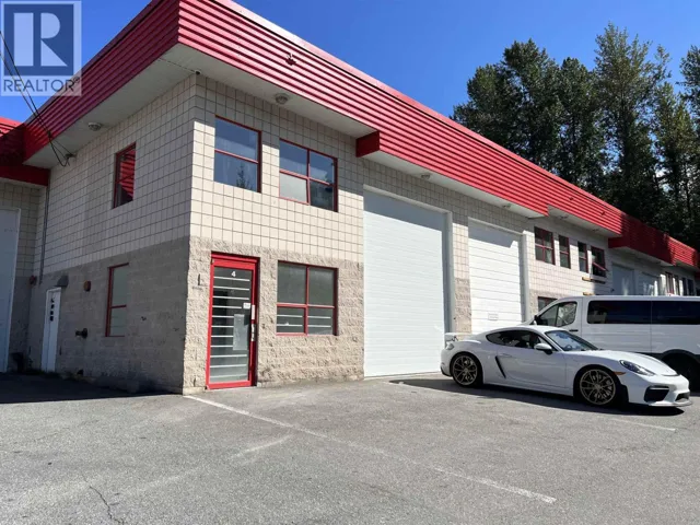 4 38918 PROGRESS WAY, Squamish, British Columbia V8B0K7