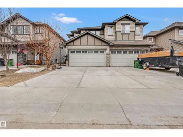 2314 22 AV NW, Edmonton, Alberta T6T0Y4