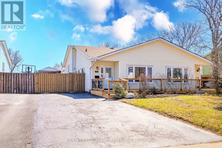 28 GOLDEN ORCHARD DRIVE, Hamilton (Gourley), Ontario L9H4Z8