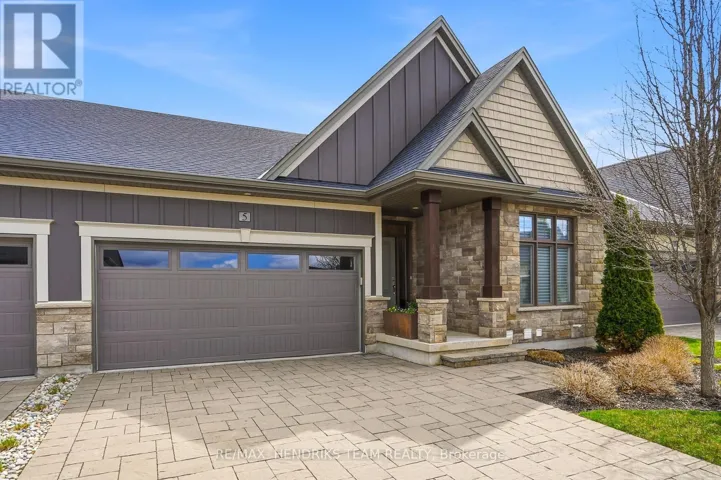 5 - 180 PORT ROBINSON ROAD, Pelham (Fonthill), Ontario L0S1E6