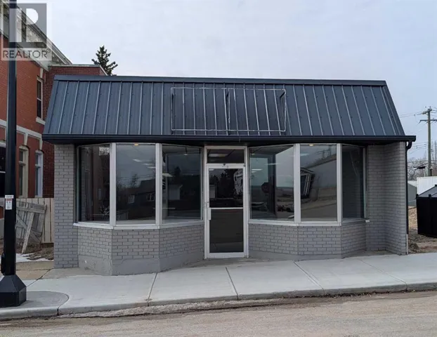 305 Main Street, Trochu, Alberta T0M2C0