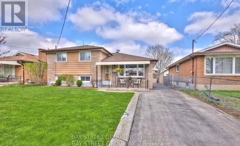 6852 HAGAR AVENUE, Niagara Falls (Arad/Fallsview), Ontario L2G5M7