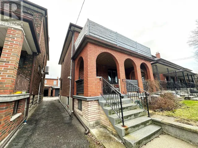 129 HOLLAND PARK AVENUE, Toronto (Oakwood Village), Ontario M6E1L5