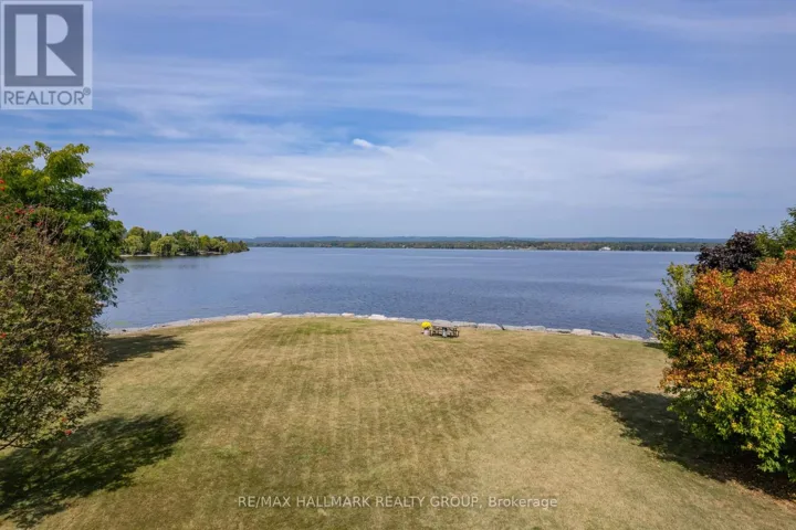 3285 FRONT ROAD S, East Hawkesbury, Ontario K6A2R2