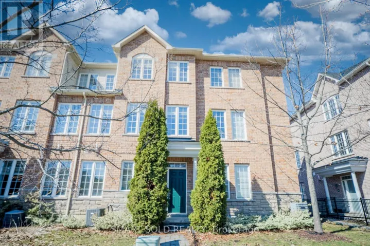 154 YORKLAND STREET, Richmond Hill (Devonsleigh), Ontario L4S0E1