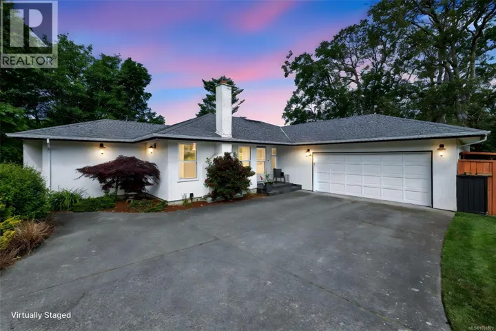 4008 Bow Rd, Saanich, British Columbia V8N3B1