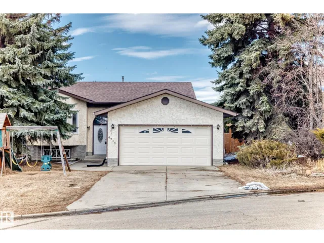 4714 26 AV NW, Edmonton, Alberta T6L1J1