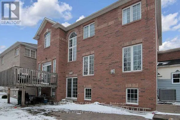 32 RIVER ROCK COURT, Brampton (Fletcher's Meadow), Ontario L7A2N9