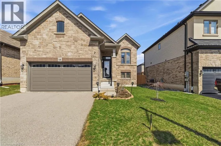 14 LYDIA Lane, Paris, Ontario N3L0H5