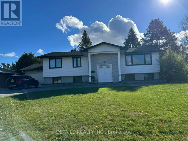7 KERRY CRESCENT, Ottawa, Ontario K2E5V7
