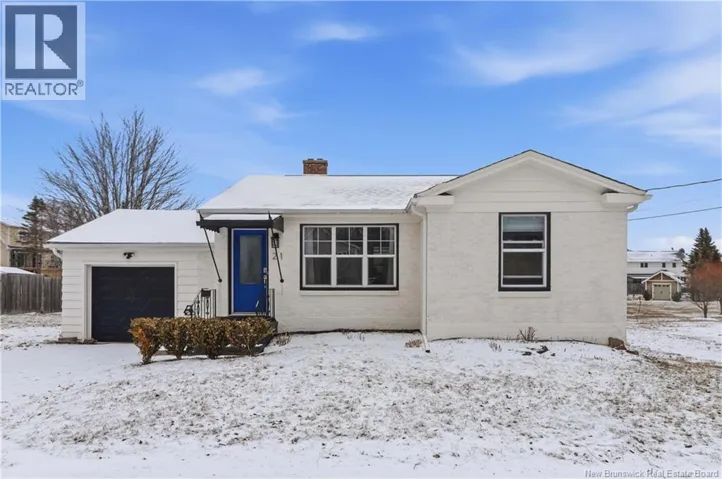 21 Kenmore Drive, Moncton, New Brunswick E1A4J7