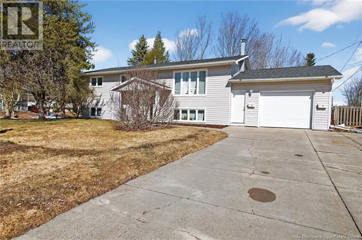 23 Pembroke Street, Riverview, New Brunswick E1B3Z9