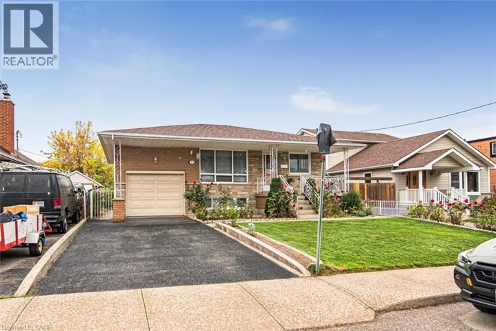 31 ADAIR Avenue, Hamilton, Ontario L8H6A5