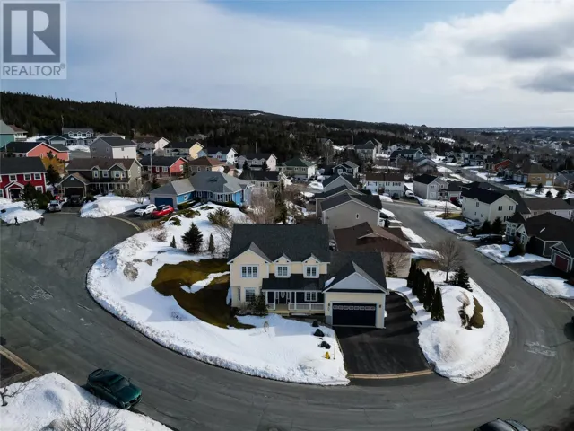 5 Cedarhurst Place, St. John's, Newfoundland & Labrador A1G1T8