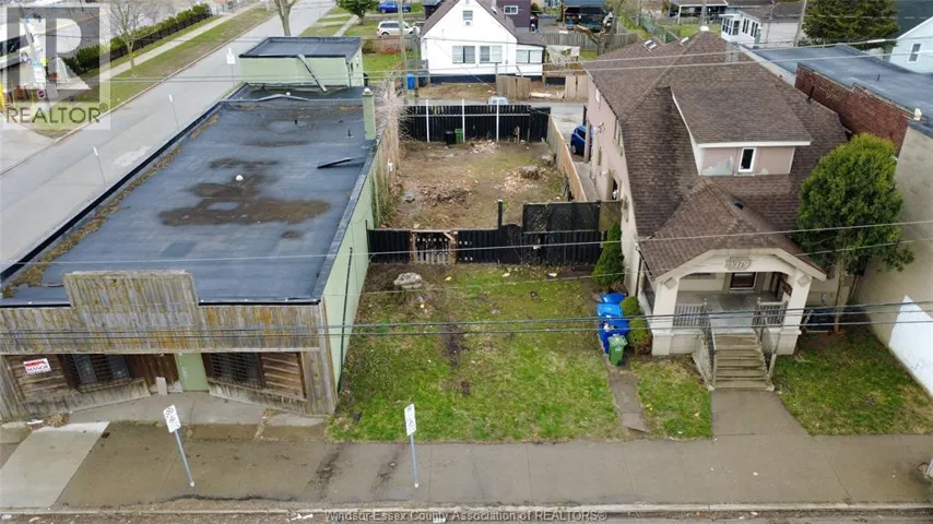 1385 PRINCE ROAD, Windsor, Ontario N8N2W6