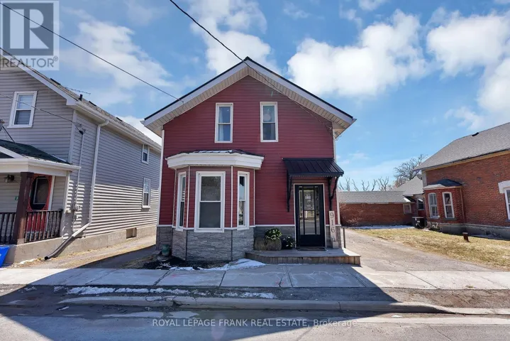 916 HIGHWAY 7, Kawartha Lakes (Oakwood), Ontario K0M2M0