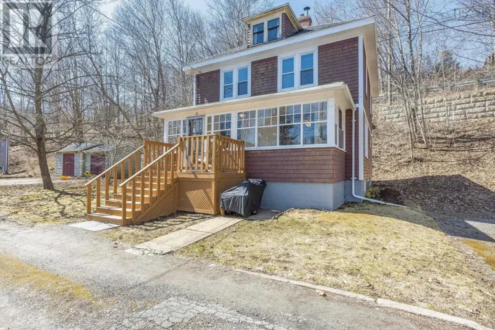 25 Willow Lane, Kentville, Nova Scotia B4N2J2